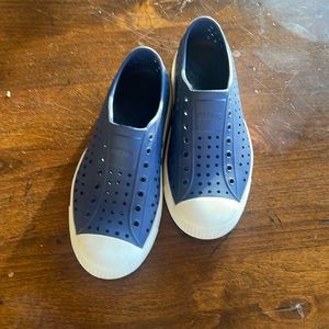 Native child/young adult shoes